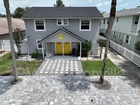 125 37th Ave S in Jacksonville Beach, FL - Building Photo