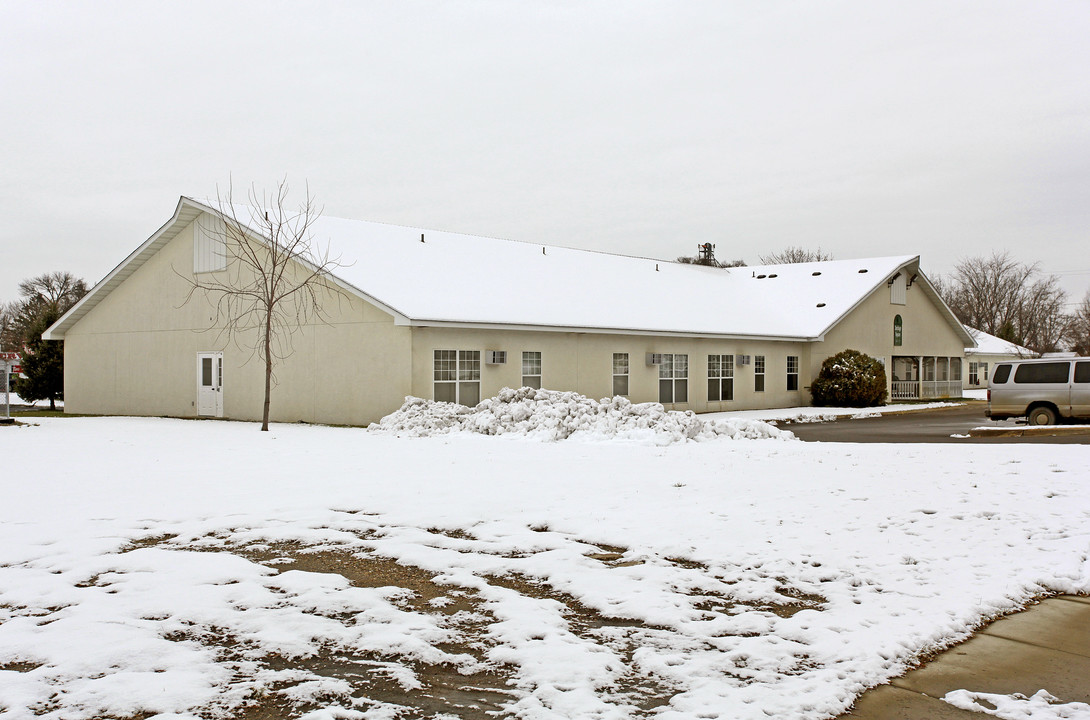 Heritage Square in Howard Lake, MN - Building Photo