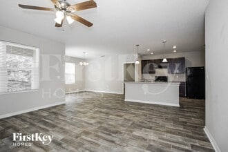 1428 Wallace Manor Pass in Winter Haven, FL - Foto de edificio - Building Photo