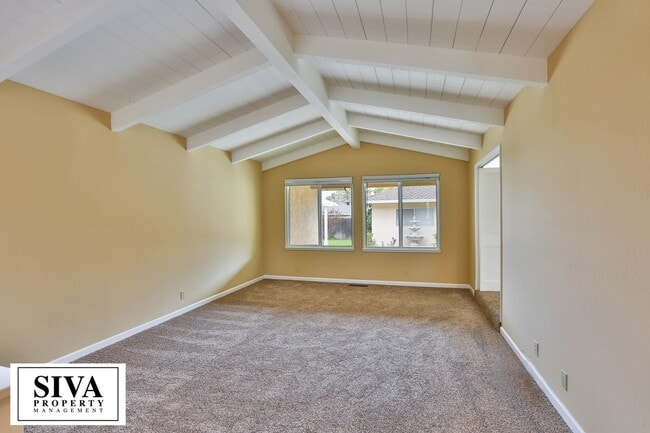 6569 Crown Blvd in San Jose, CA - Building Photo - Building Photo