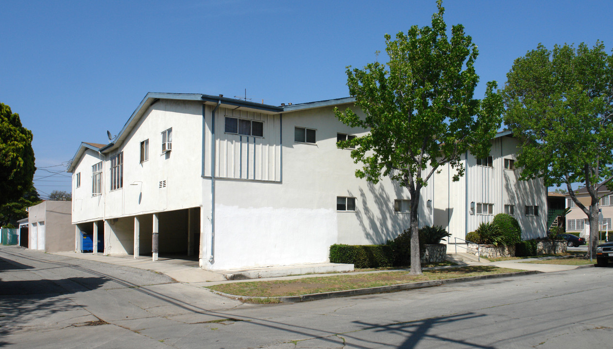 1447 S Crescent Heights Blvd in Los Angeles, CA - Building Photo