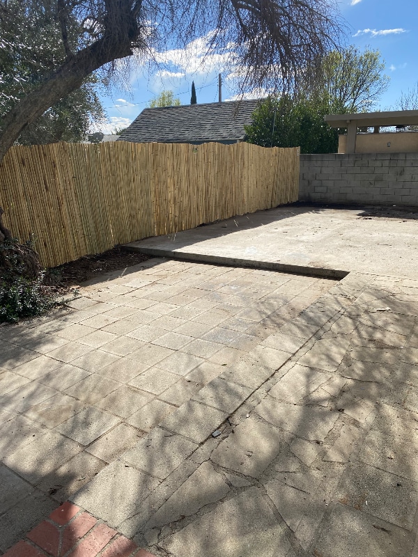 15426 Monte St in Los Angeles, CA - Foto de edificio - Building Photo