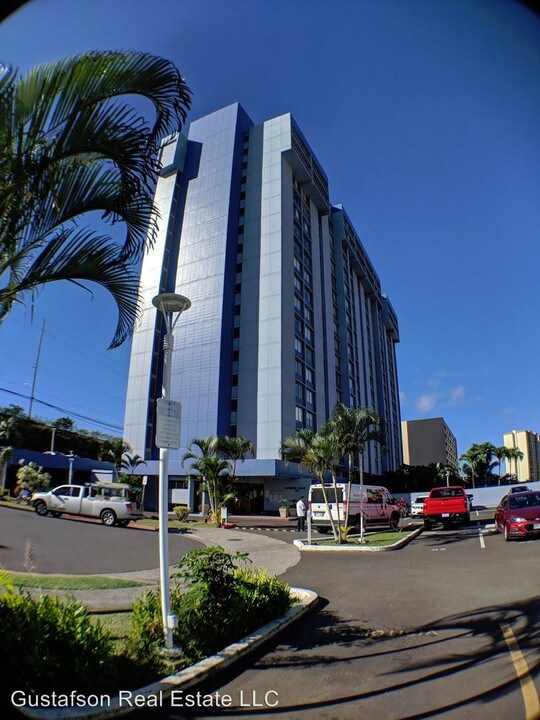 3045 Ala Napuaa Pl-Unit -#702 in Honolulu, HI - Building Photo