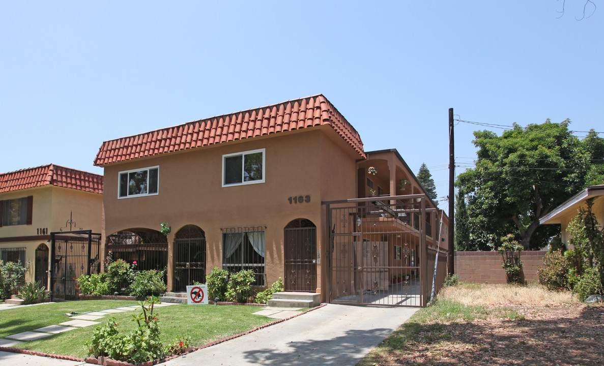 1163 Winchester Ave in Glendale, CA - Building Photo