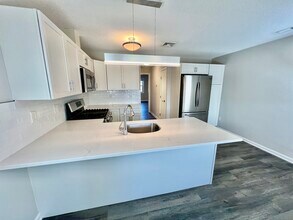 99 Cherry St-Unit -5 in Milford, CT - Building Photo - Building Photo