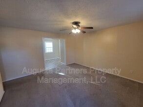 116 Magnolia Dr in Grovetown, GA - Building Photo - Building Photo