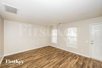 5327 Peachwood Dr in Charlotte, NC - Foto de edificio - Building Photo