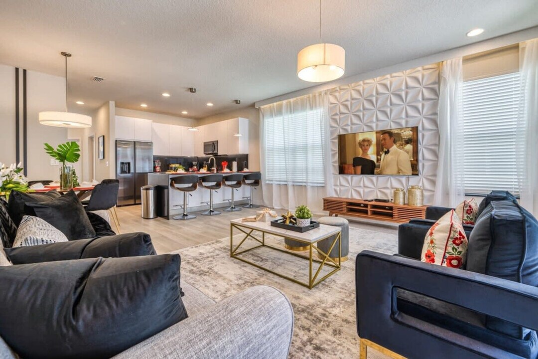 17444 Hidden Forest Dr in Clermont, FL - Foto de edificio