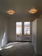 68 NE Beech St in Portland, OR - Building Photo - Building Photo