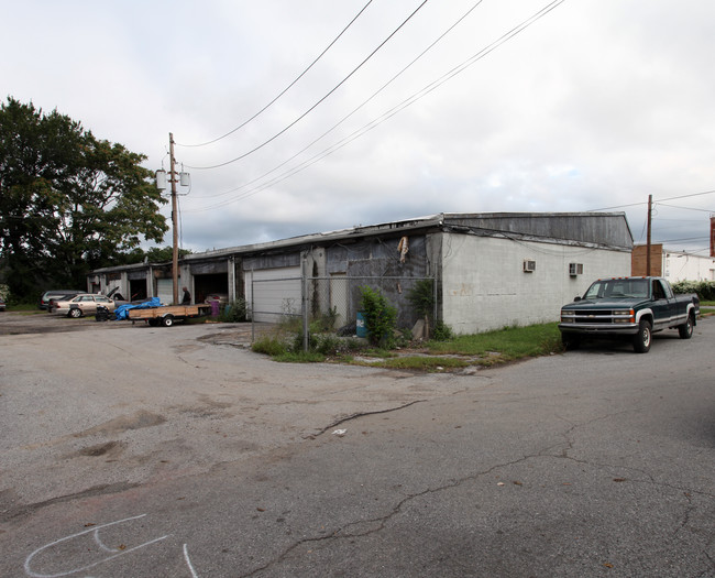 802 E 13th St in Wilmington, DE - Foto de edificio - Building Photo