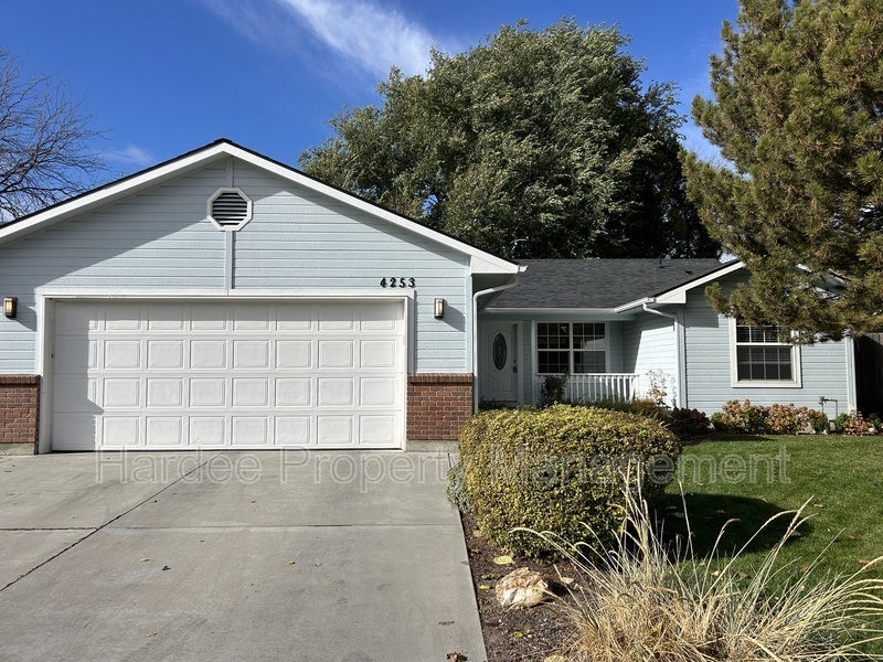 4253 N Sorrel Pl in Boise, ID - Building Photo