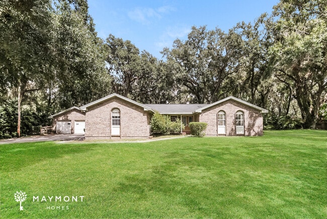 property at 7431 Oak Haven Dr