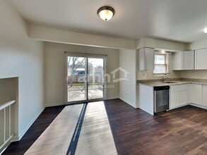 2512 Labrecque Dr in Plainfield, IL - Foto de edificio - Building Photo