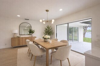 6811 NW 32nd Ave in Fort Lauderdale, FL - Building Photo - Building Photo