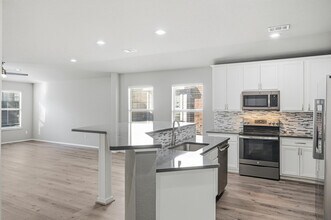 4528 Sleepy Meadows Dr in Fort Worth, TX - Foto de edificio - Building Photo