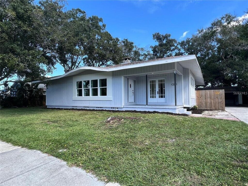 3429 37th St N in St. Petersburg, FL - Building Photo