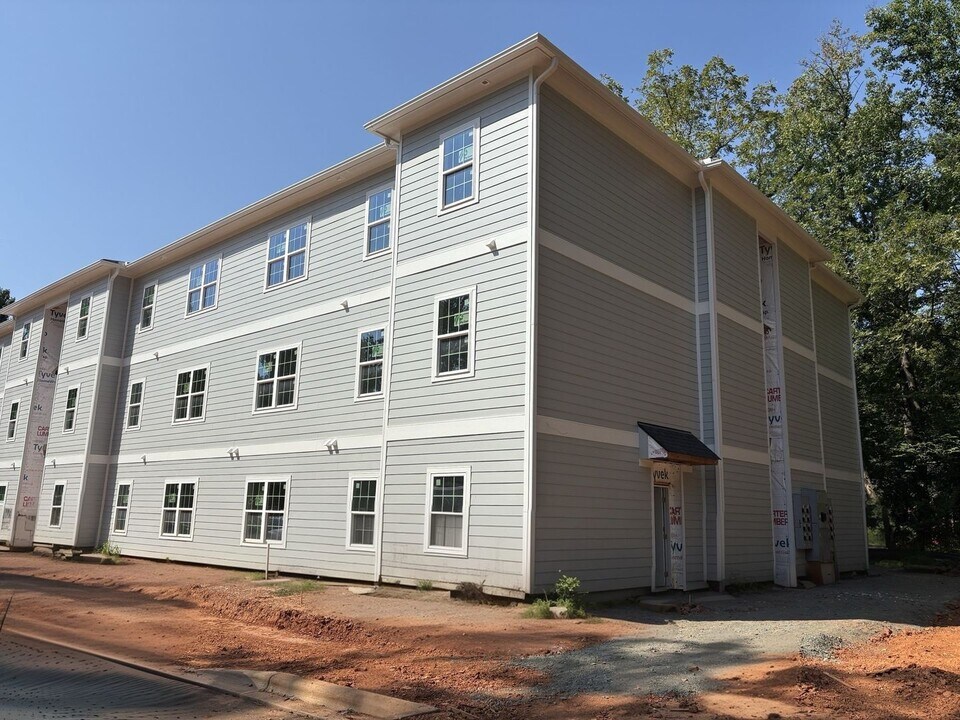 3515 Markland Dr in Charlotte, NC - Building Photo