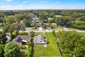 4489 58th Ave N in St. Petersburg, FL - Building Photo - Building Photo