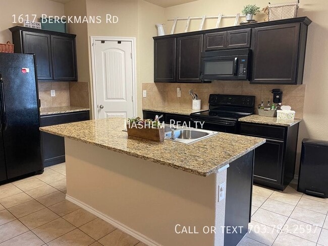 1617 Berckmans Rd in Fort Worth, TX - Building Photo - Building Photo