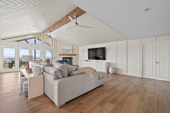 515 Golden Eagle Loop in Canyon Lake, TX - Building Photo - Building Photo