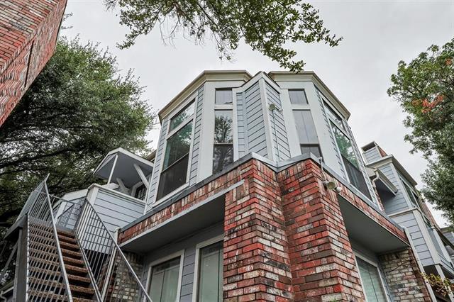 3420 Country Club Dr W in Irving, TX - Building Photo