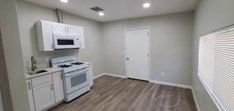 21629 Cottonwood Ave