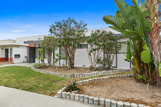 2128 W 157th St in Gardena, CA - Building Photo - Building Photo