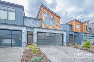 12323 NE 116th Way in Vancouver, WA - Building Photo - Building Photo