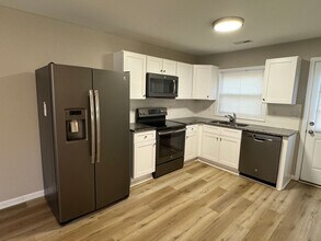 416 E Wilkins St in Dallas, NC - Building Photo - Building Photo
