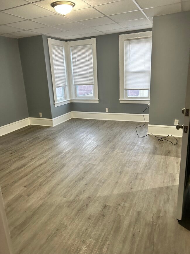 18 John St, Unit 18 John St 3rd floor in Fall River, MA - Building Photo - Building Photo