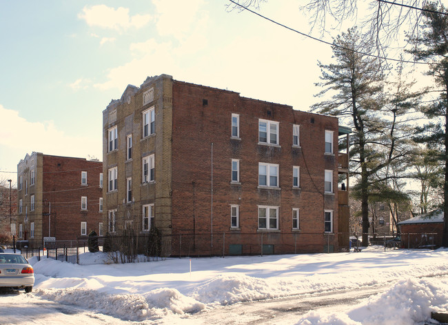 45 School St in Hartford, CT - Foto de edificio - Building Photo