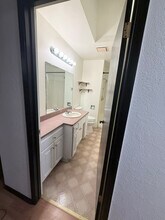 5525 Vida Ave in Atascadero, CA - Foto de edificio - Building Photo