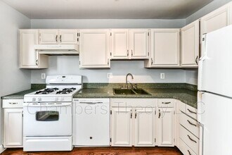 306 S Wayne St in Arlington, VA - Building Photo - Building Photo