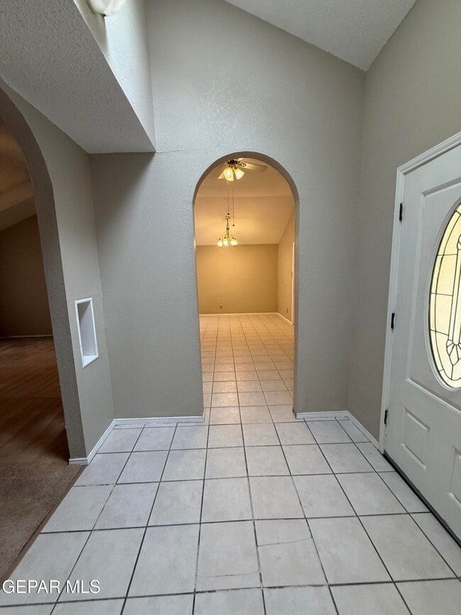 741 Villa Vanessa Dr in El Paso, TX - Building Photo - Building Photo