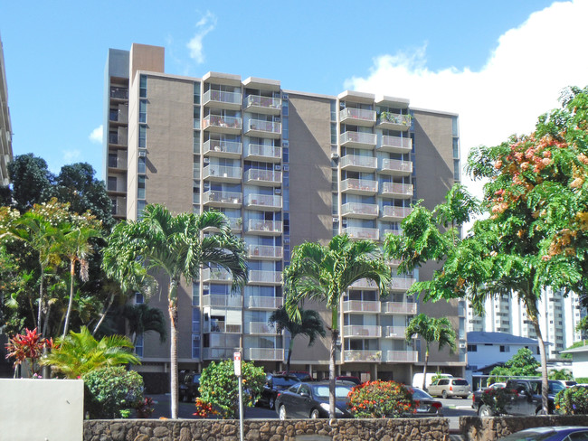 Makini at Kinau in Honolulu, HI - Building Photo - Building Photo