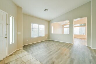 40508 N Territory Trail in New River, AZ - Foto de edificio - Building Photo