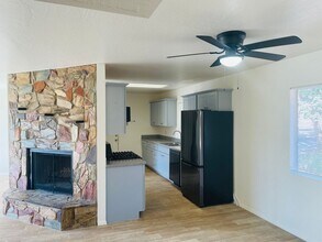 185 Sierra Rd in Sedona, AZ - Building Photo - Building Photo
