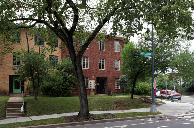 North Carolina Gardens in Washington, DC - Building Photo - Building Photo