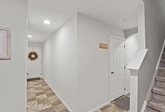 3005 Meridian Cmns in Mechanicsburg, PA - Building Photo - Building Photo