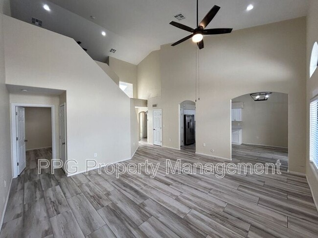 7490 W Denaro Dr