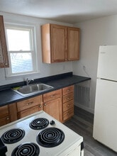 215 W 2nd St, Unit 3 in Spencer, IA - Foto de edificio - Building Photo