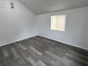 8017 Laurel Ave in Fontana, CA - Building Photo - Building Photo