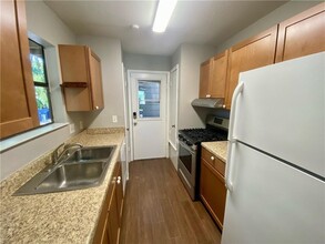 6501 Chesterfield Ave in Austin, TX - Building Photo - Building Photo