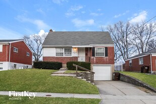 714 Ivyhill Dr in Cincinnati, OH - Building Photo