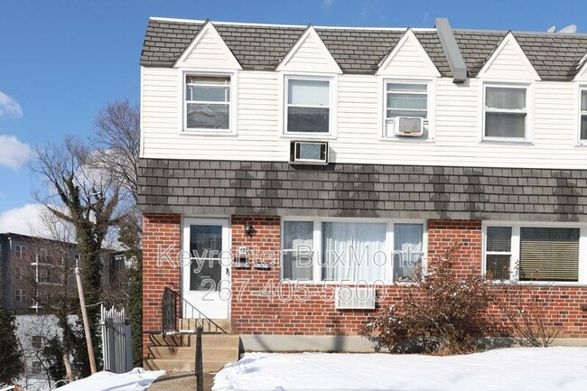 property at 419 W Jefferson St