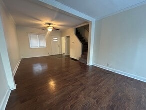 243 W Pine St in Grove City, PA - Building Photo - Building Photo