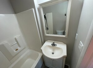 3413 E 72nd St in Cleveland, OH - Building Photo - Building Photo