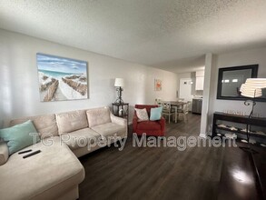 2121 Gordon Ave in Jacksonville Beach, FL - Building Photo - Building Photo