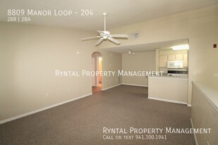 8809 Manor Loop in Lakewood Ranch, FL - Foto de edificio - Building Photo