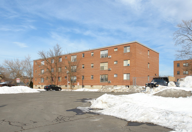 55-57 Morris St in Hartford, CT - Foto de edificio - Building Photo